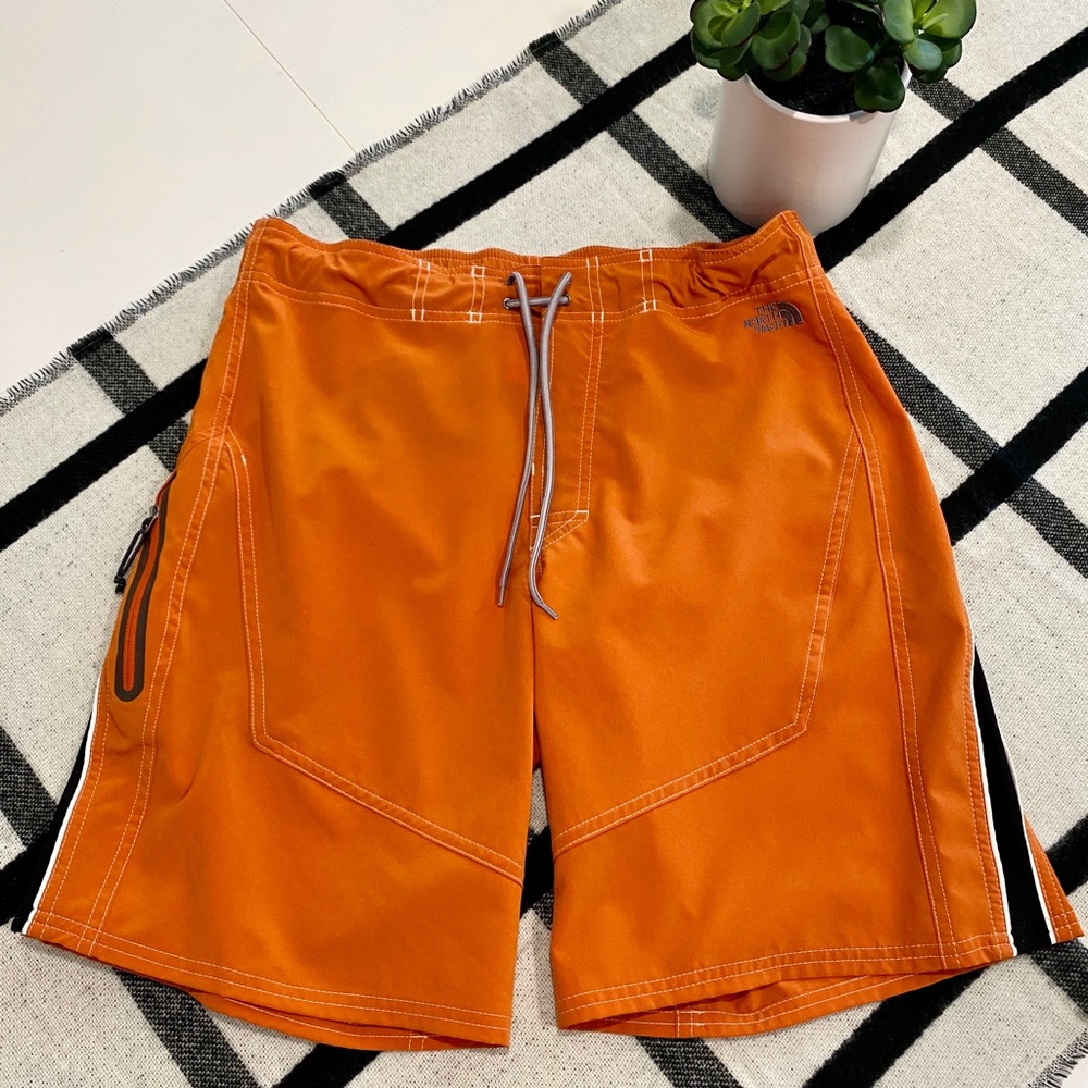The North Face Men’s Apex Board Shorts Swim Trunks Orange Like New - Picture 2 of 9